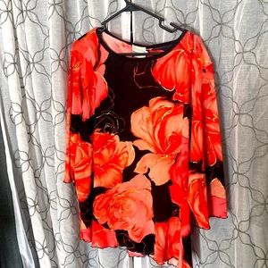 Light 3/4 sleeve blouse